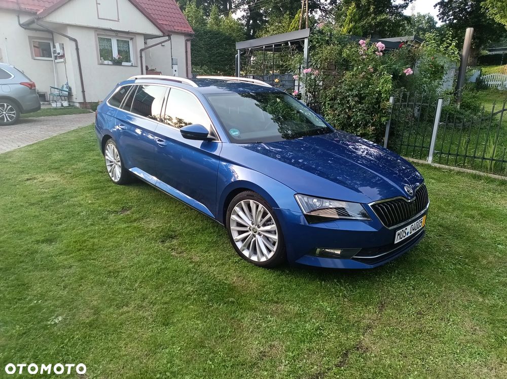 Skoda Superb 2.0 TDI SCR Style DSG - 1