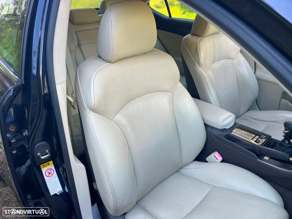 Lexus IS 220 d Sport 58 - 40