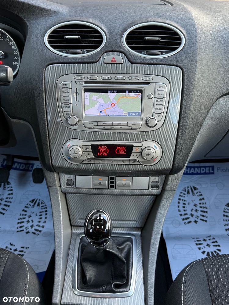 Ford Focus - 24