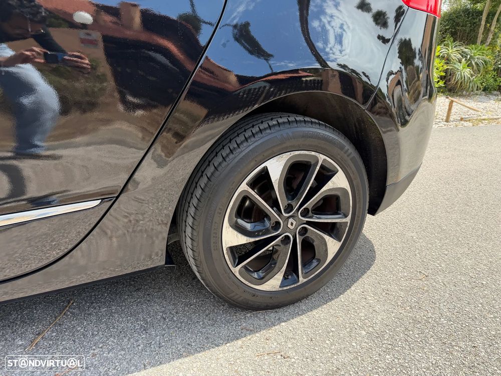 Renault Grand Scénic 1.6 dCi Bose Edition SS - 17