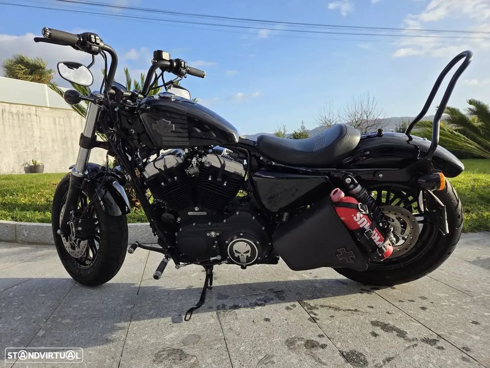 Harley-Davidson XL 1200 Forty-Eight - 5