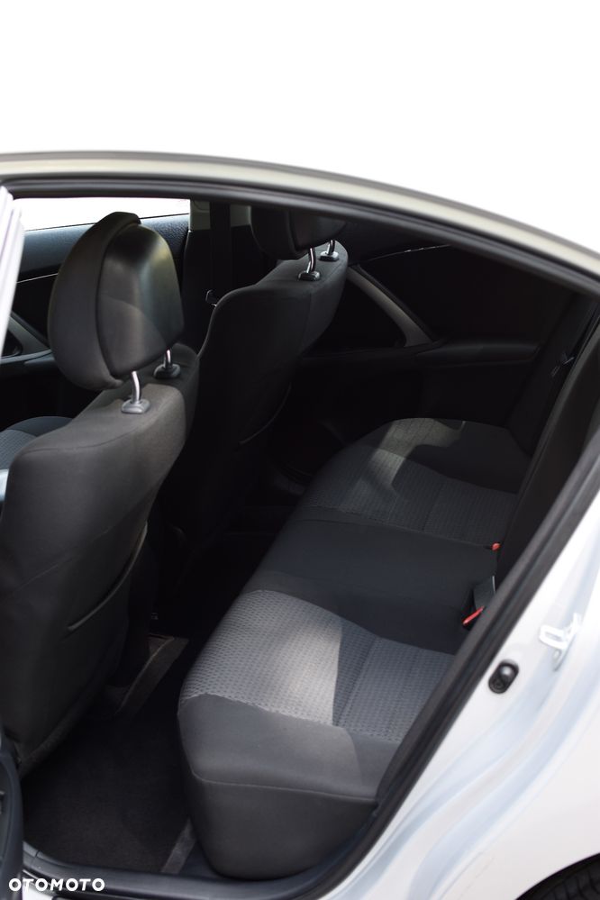 Toyota Avensis - 27