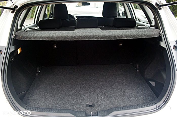 Toyota Auris 1.8 HSD Luna - 27