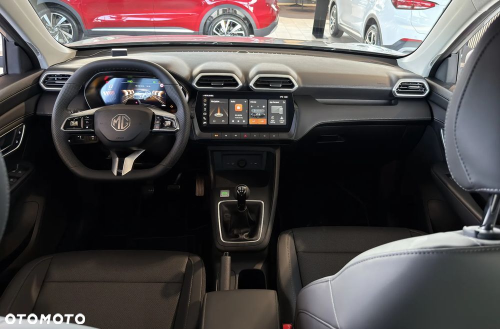 MG ZS - 13