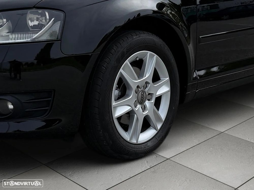 Audi A3 Sportback 1.6 TDI Attraction Business Line - 6