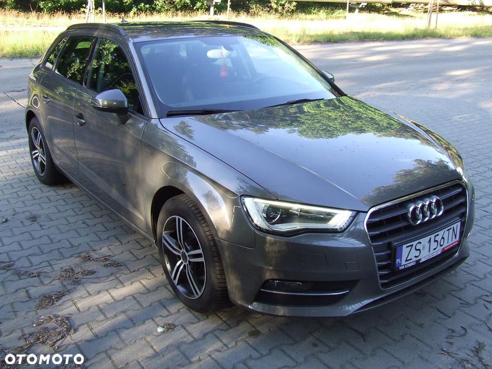 Audi A3 Sportback 1.4 TFSI Attraction - 2