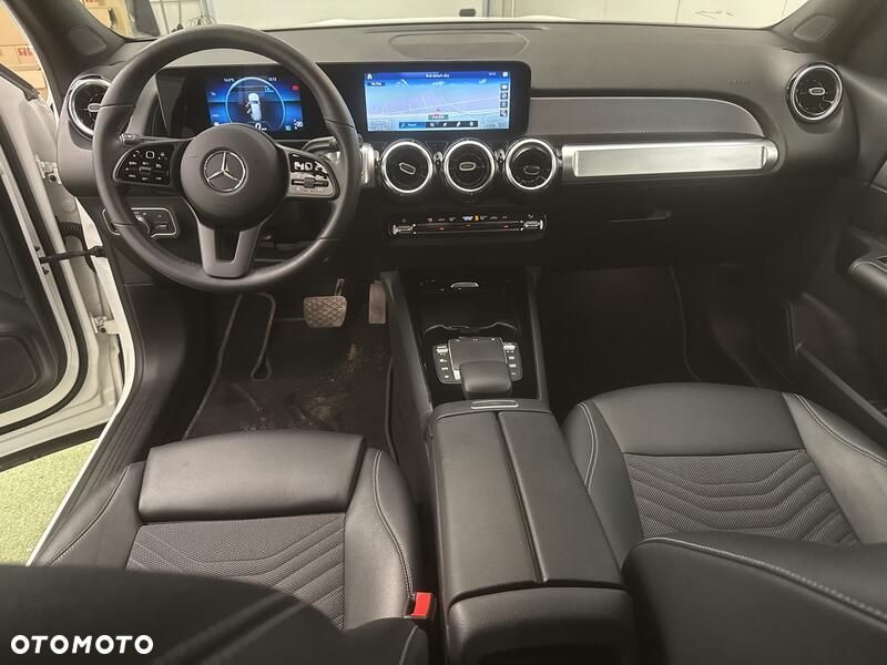Mercedes-Benz GLB 200 7G-DCT - 22