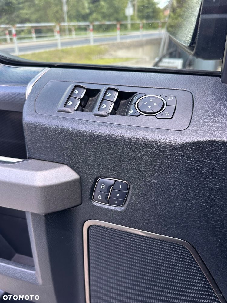 Ford F150 - 19
