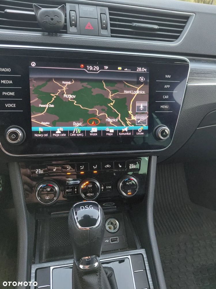 Skoda Superb 2.0 TSI Ambition DSG - 16