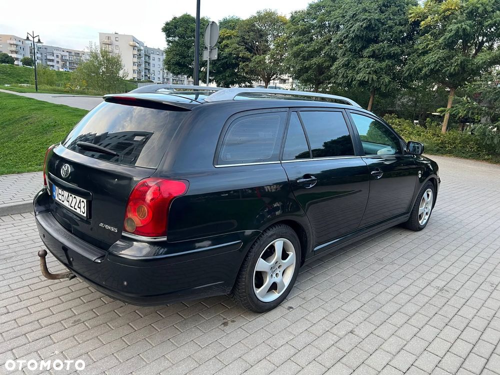 Toyota Avensis 2.0 D-4D High - 6