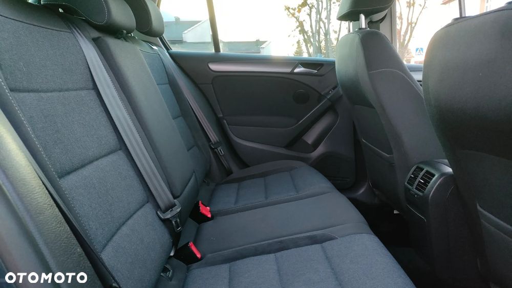 Volkswagen Golf 1.6 TDI DPF Style - 17