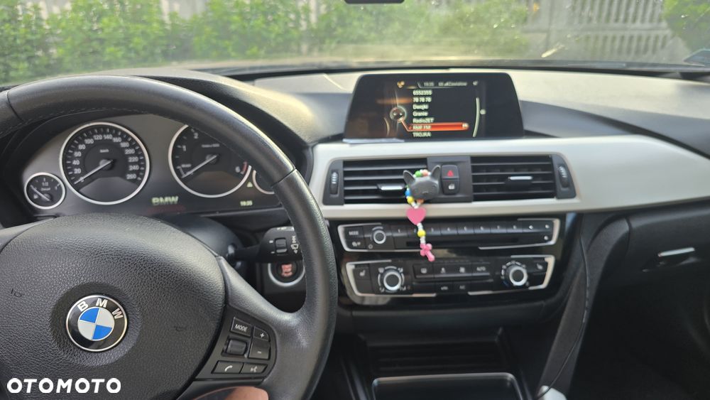 BMW Seria 3 318d Advantage - 8