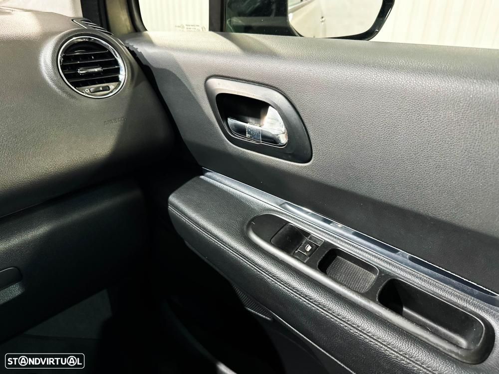 Peugeot 3008 2.0 HDi Hybrid4 Limited Edition - 34