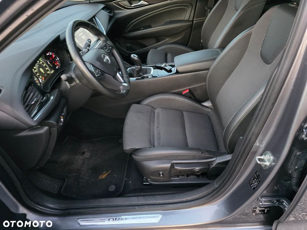 Opel Insignia 2.0 CDTI 4x4 ecoFLEX Start/Stop Business Innovation - 26