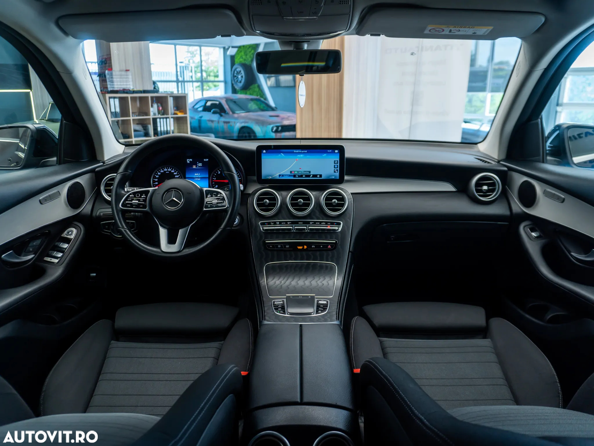 Mercedes-Benz GLC 220 d 4Matic 9G-TRONIC - 7