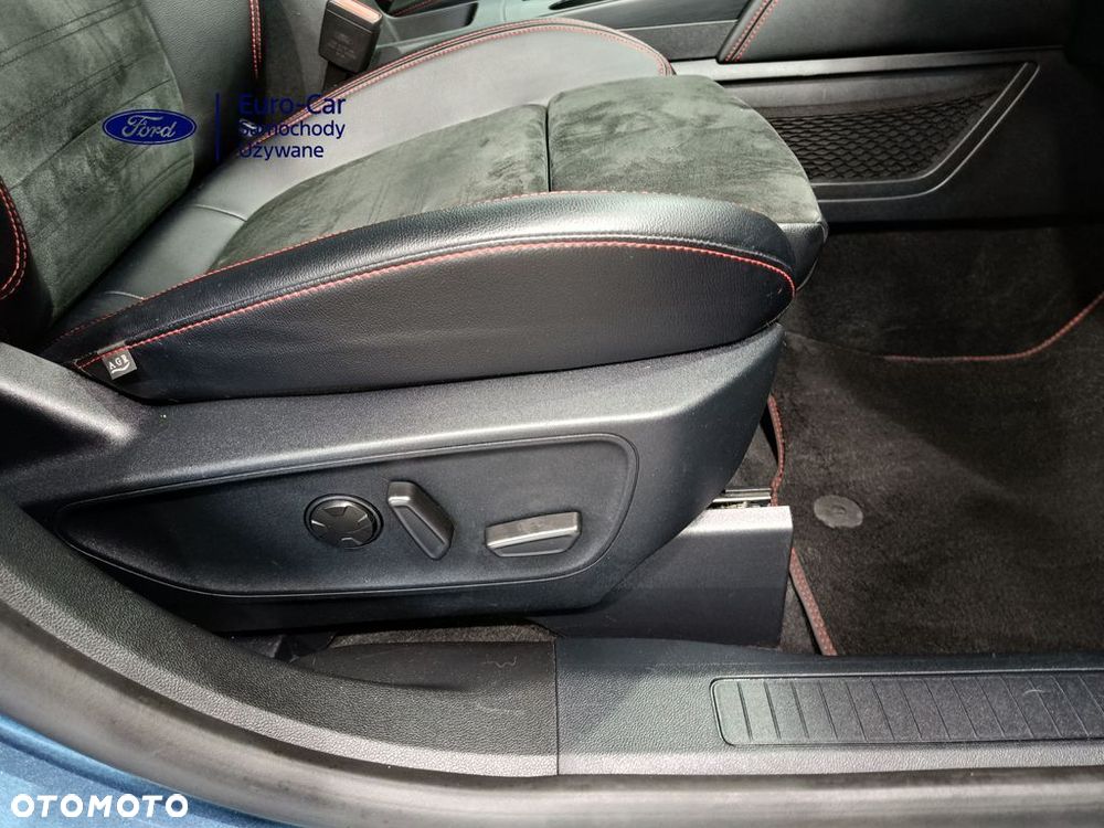 Ford Kuga 2.5 Duratec PHEV ST-LINE X - 34
