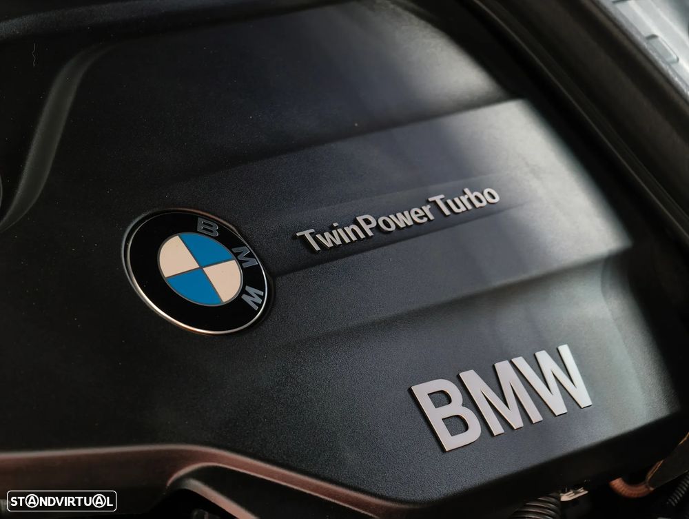 BMW 318 d Aut. Sport Line - 11