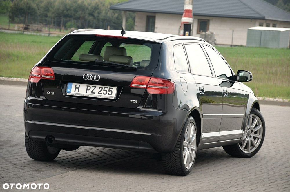Audi A3 Sportback - 11