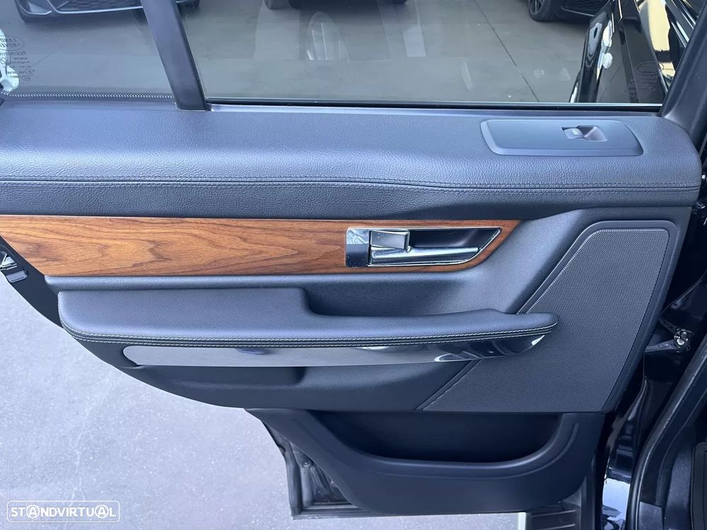 Land Rover Range Rover Sport 3.0 SDV6 HSE Black - 39