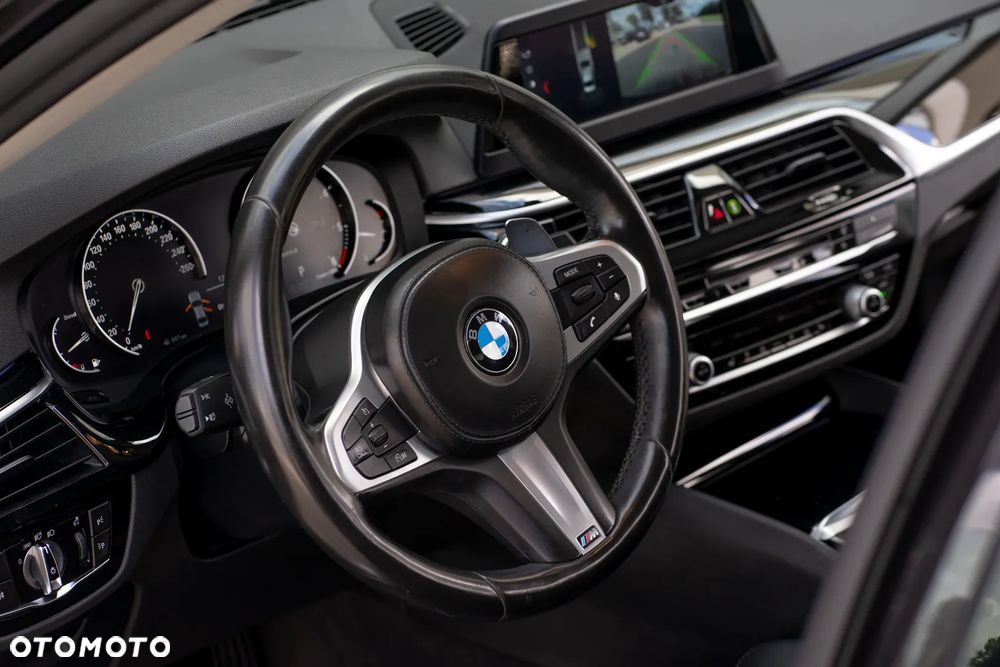 BMW Seria 5 520d Luxury Line sport - 38