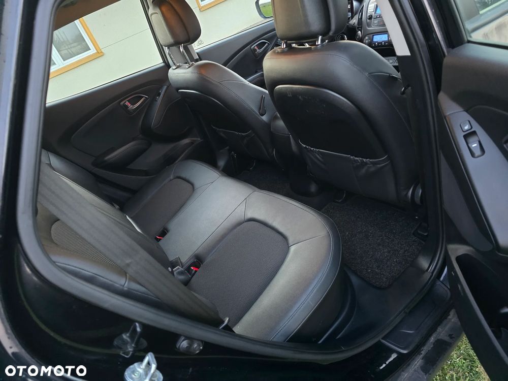 Hyundai ix35 1.7 CRDi 2WD Fifa World Cup Edition - 8