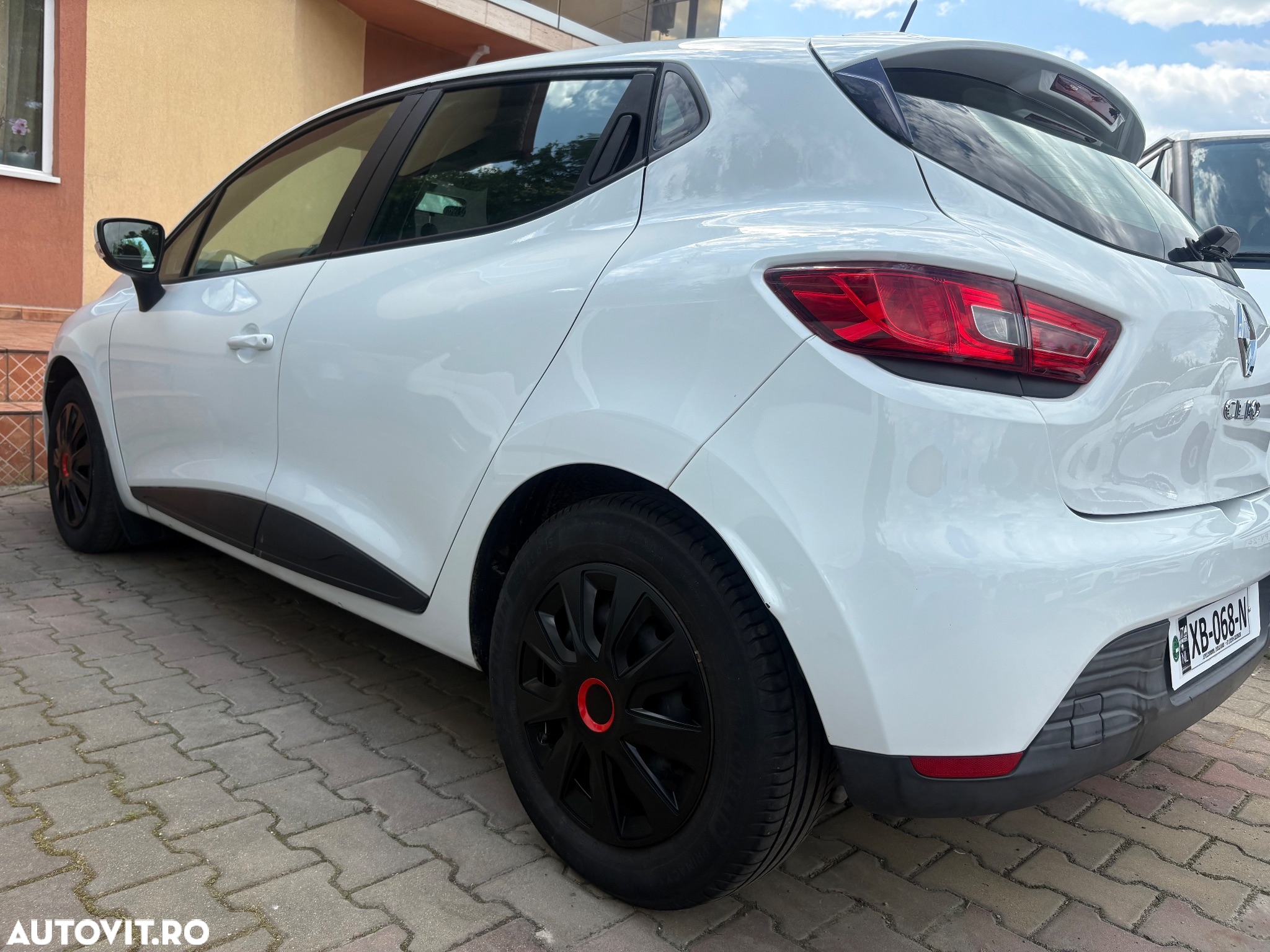 Renault Clio (Energy) TCe 90 Start & Stop INTENS - 10