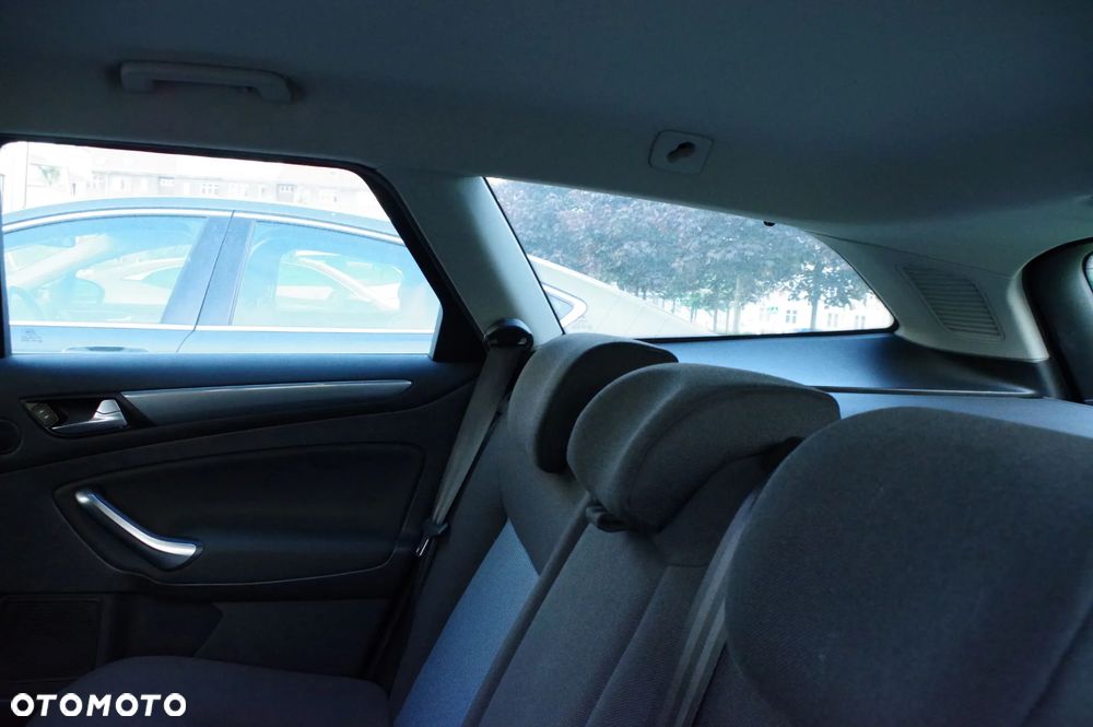 Ford Mondeo 2.0 TDCi Silver X - 9