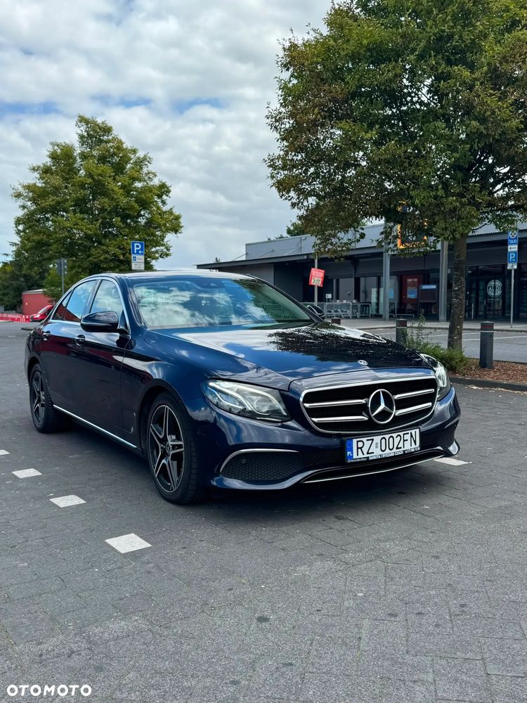 Mercedes-Benz Klasa E 220 d 9G-TRONIC Avantgarde - 2