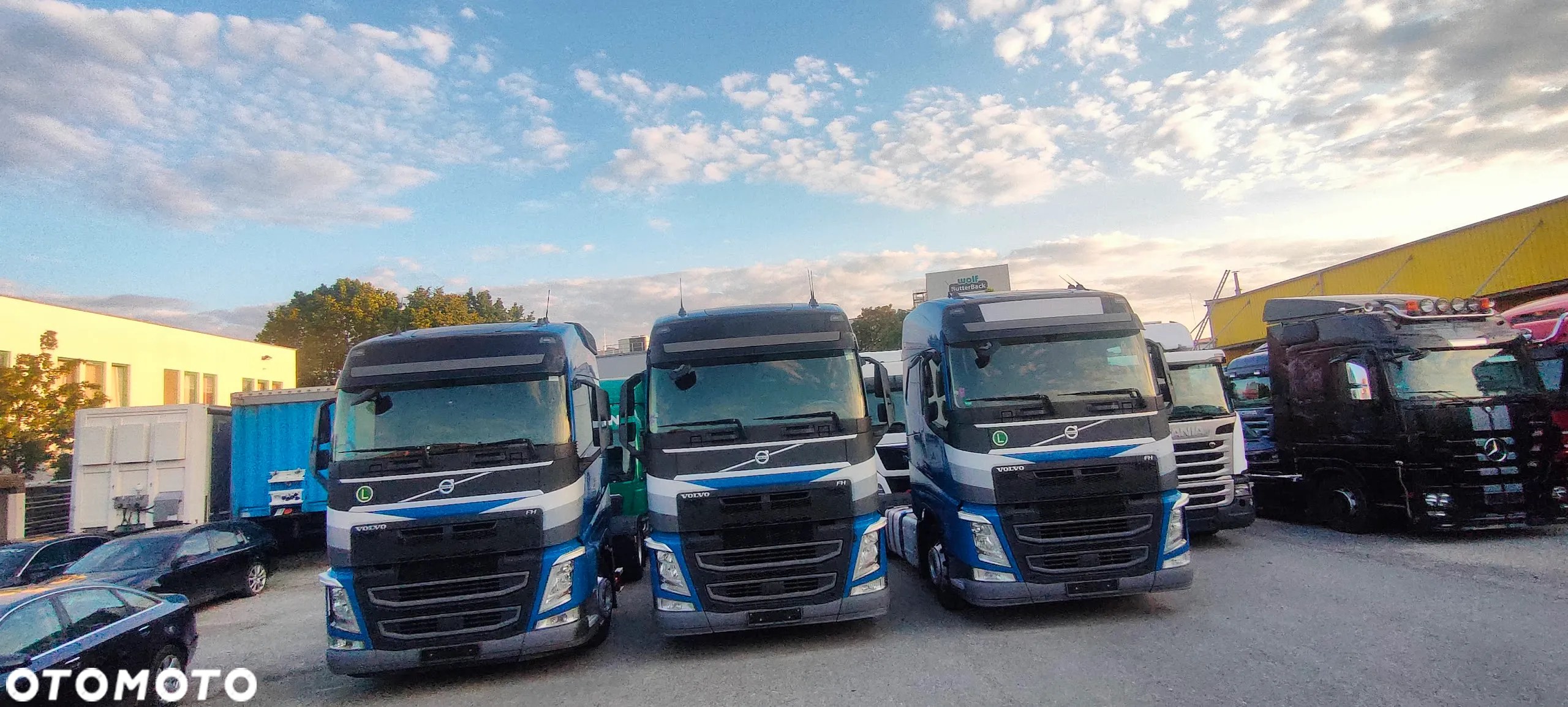 Volvo FH ;  firanka napojówka * przewierty * 6x2 * bdf * - 13