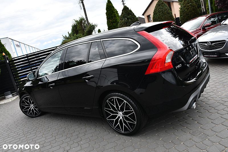 Volvo V60 D4 Geartronic RDesign - 3