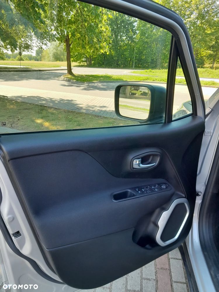 Jeep Renegade - 27