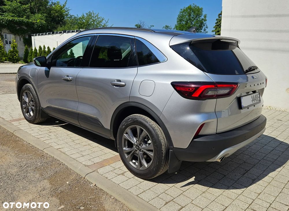 Ford Kuga - 8