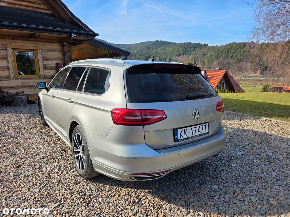 Volkswagen Passat - 8