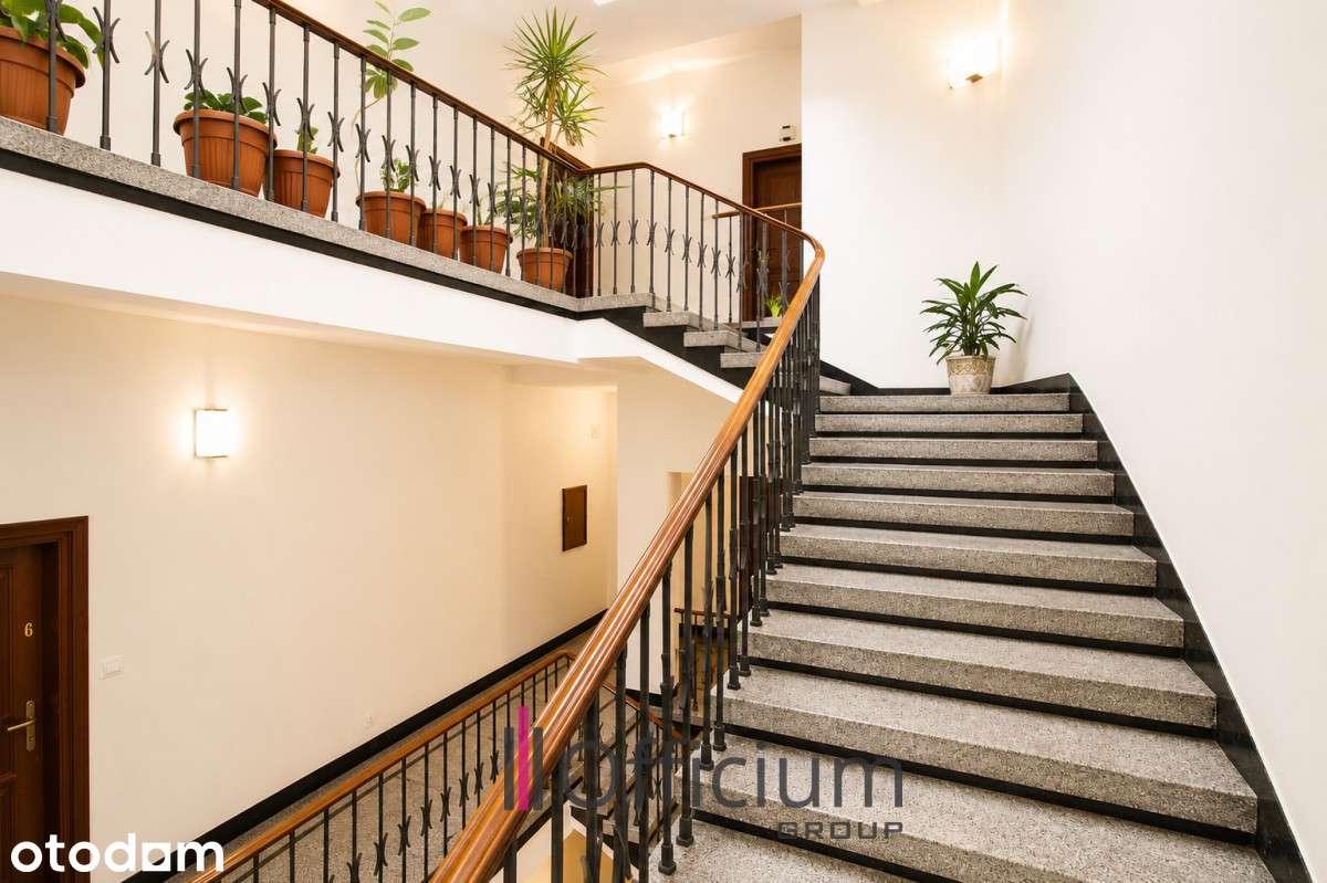 Nowy Świat / Warecka | Cicha kawalerka 32 m² | Po
