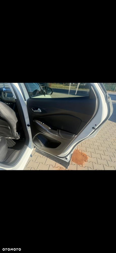 Opel Grandland X 1.2 T GPF Design&Tech S&S - 8