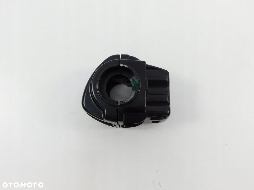 HARLEY DAVIDSON TOURING 96-13 PRZEŁĄCZNIK OBUDOWA PRAWA - 1