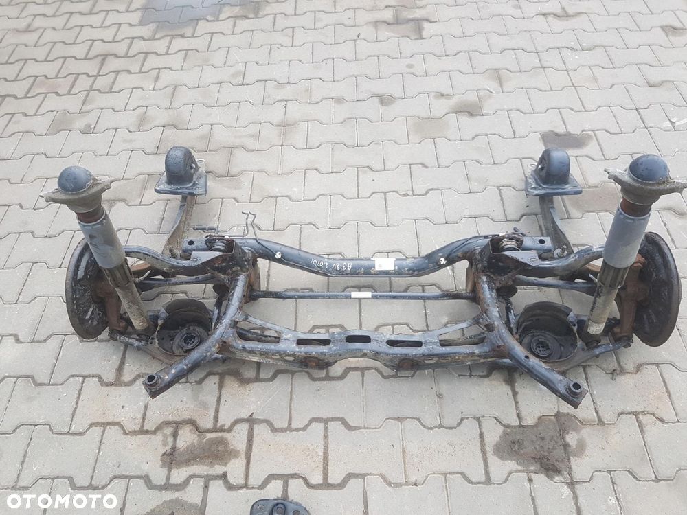 AUDI A3 8V 13r- BELKA ZAWIESZENIA TYŁ TYLNA - 2