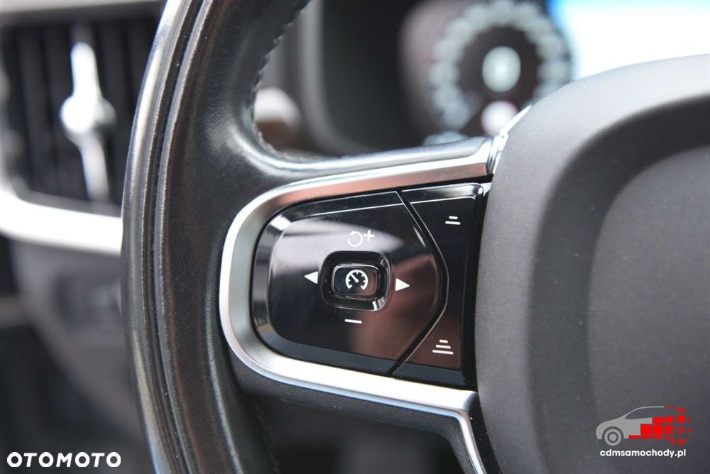 Volvo V90 T5 Momentum - 33