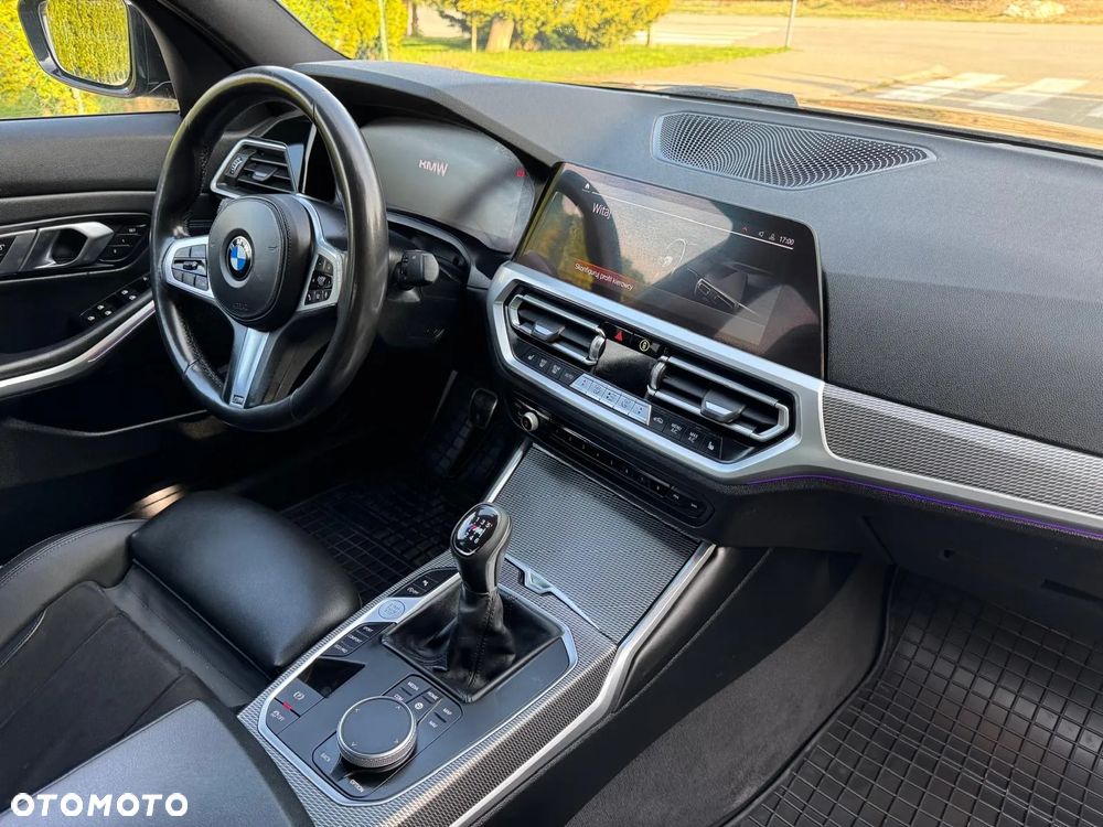 BMW Seria 3 318d Edition M Sport Shadow - 30