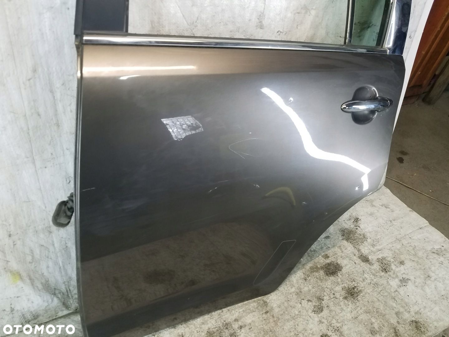 DRZWI TYŁ KIA SPORTAGE III KOD D5 - 2