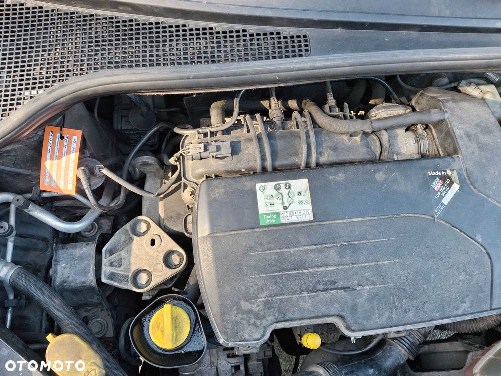 Renault Clio - 8