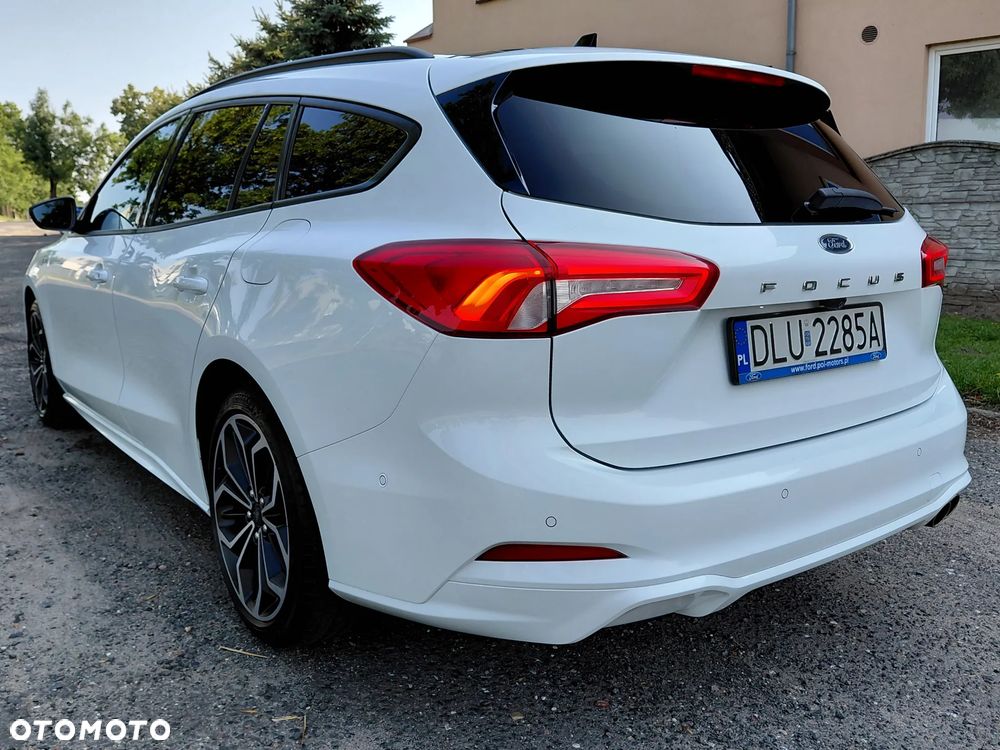 Ford Focus 1.5 EcoBoost ST-Line Business - 15