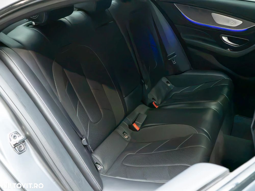 Mercedes-Benz CLS - 41