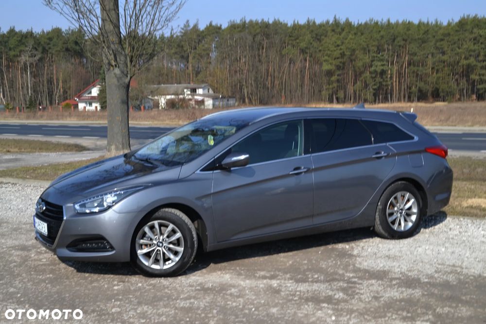Hyundai i40 Kombi blue 1.6 Space - 5