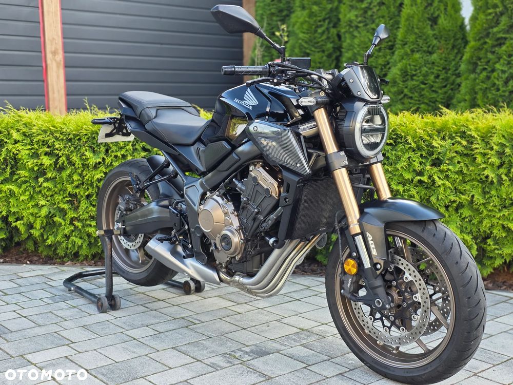 Honda CB - 2