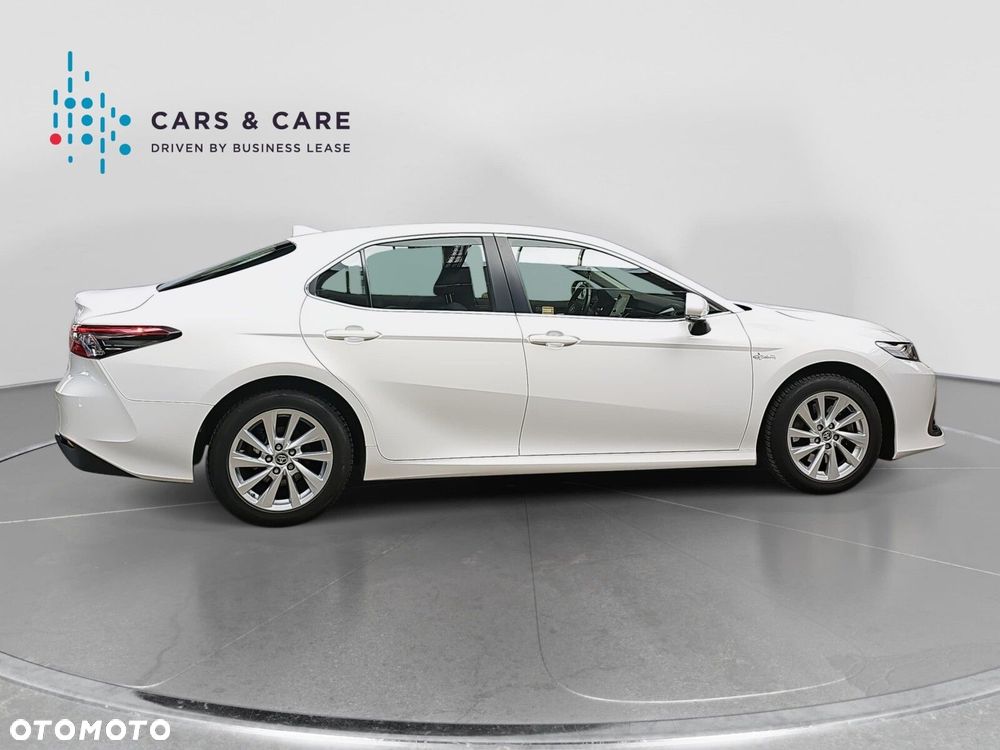 Toyota Camry 2.5 Hybrid Comfort CVT - 22