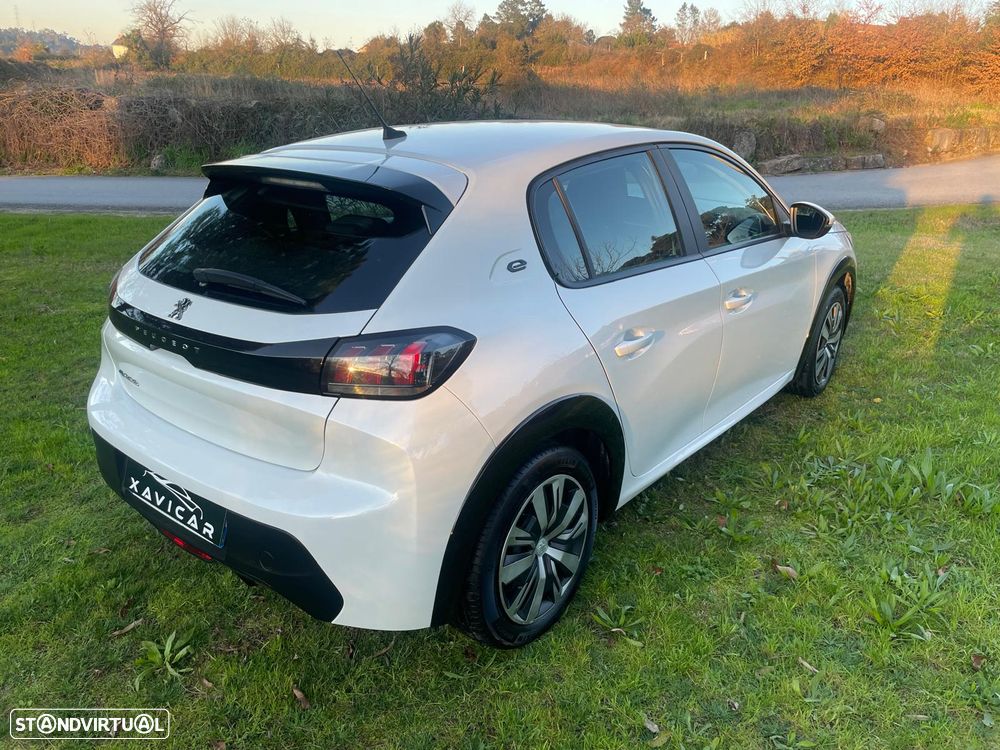 Peugeot e-208 Style - 4