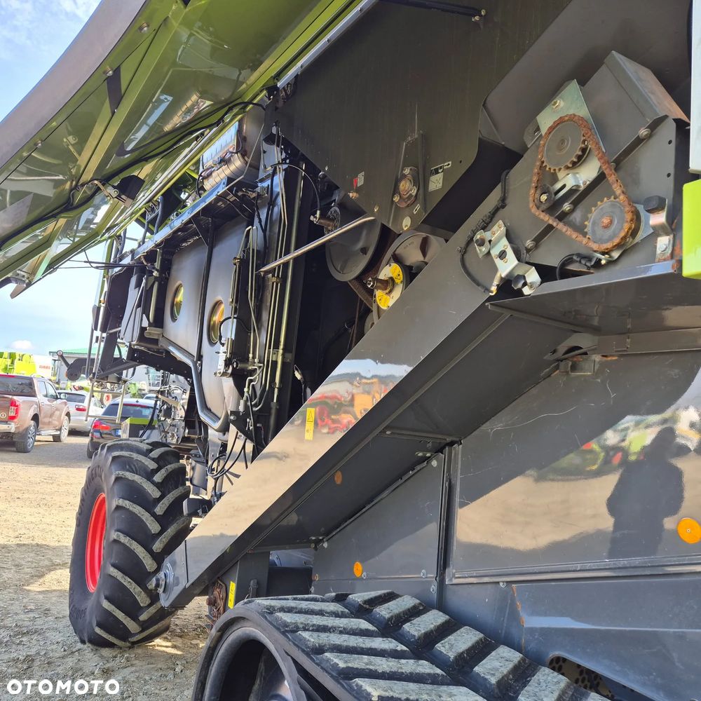 Claas Lexion 750TT z hederem - 10