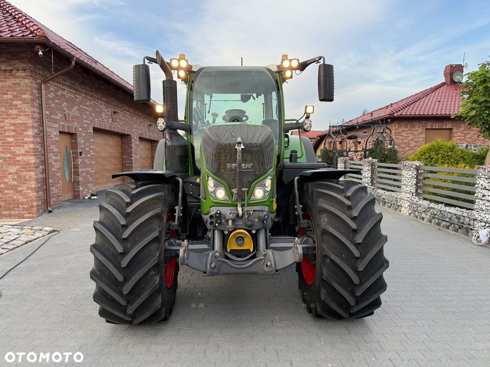 Fendt 718 - 27