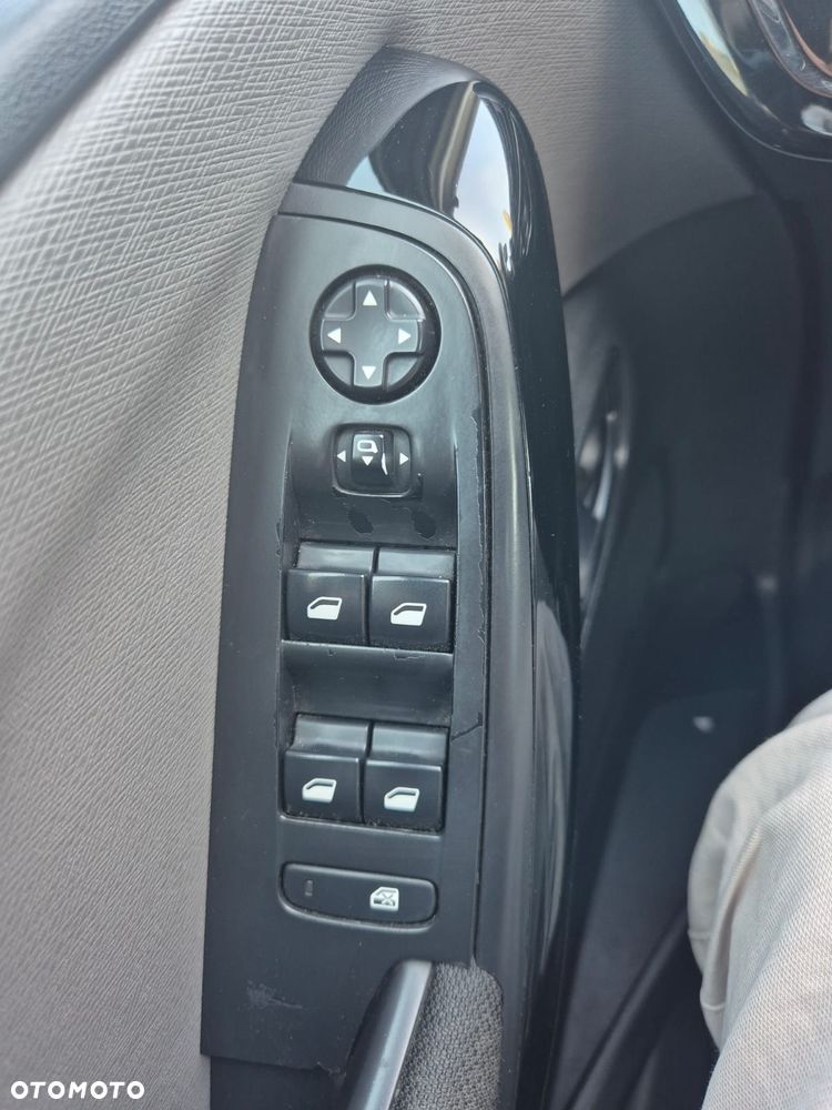 Citroën C4 Picasso 1.2 PureTech Shine S&S EAT6 - 17